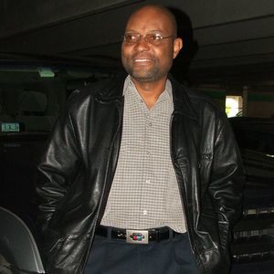 Meet your Posher, Olufemi